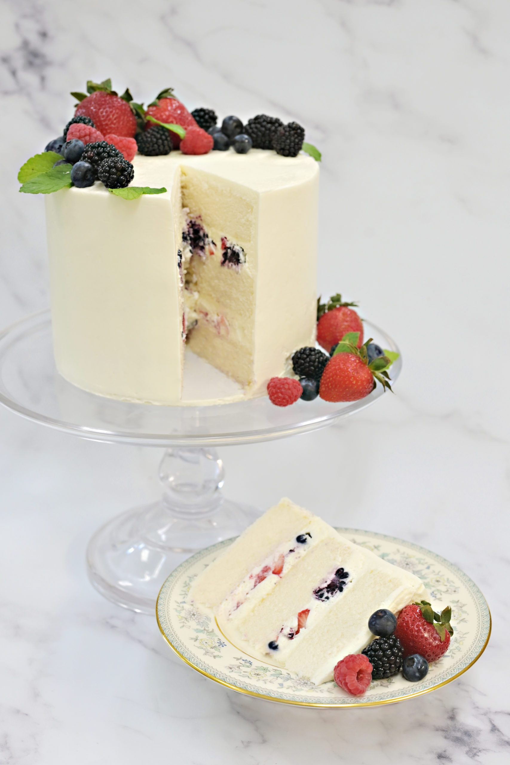 Chantilly Cake & Mascarpone Mousse Filling with Berries Recipe
