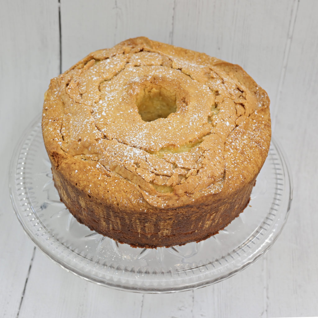 Heavenly Sour Cream Pound Cake Bundt | Easy Recipe
